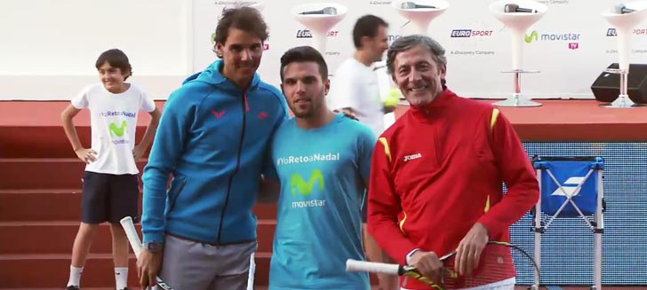 Rafa Nadal fotografi�ndose con el ex-periodista de TVE Jes�s Alvarez y el deportista pre-ol�mpico David Barquero